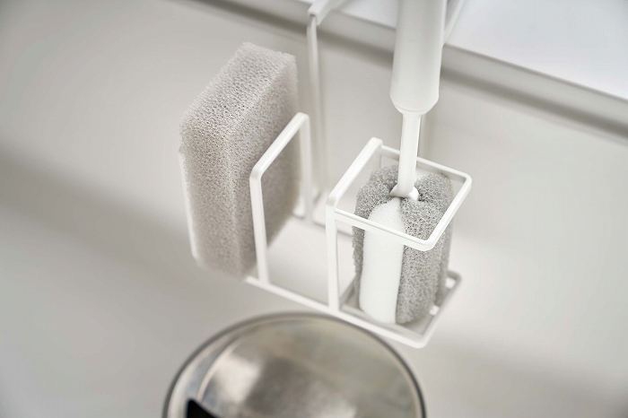 �֌��ɂ�����X�|���W���u���V�z���_�[�@�v���[�g(Sling Sponges & BRush Holder) �z���C�g 5082