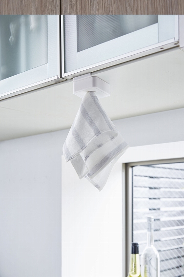 �V���N���^�I���z���_�[ �A�N�A �z���C�g