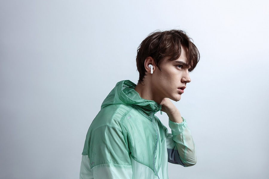 ���y���������������� �n�C�u���b�h�m�C�Y�L�����Z�����O�@�\�𓋍ڂ��A�ő�35dB�@�}���[�d�Ή��̍ő�20���Ԏg�p�\�@�r�؂�Ȃ����肵���ڑ� 