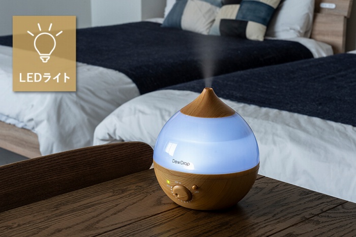 �����������[�f�B�\�ɉ��o����LED���C�g