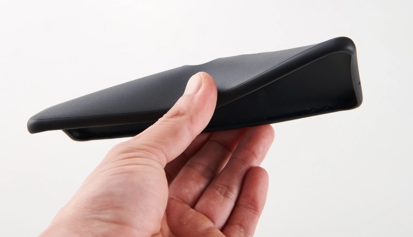 �g���j�e�B�@Trinity  iPhone 12 mini 5.4�C���`�Ή� [Turtle Premium] �n�C�u���b�h�P�[�X �N���A TR-IP20S-TTP-CL iPhone�P�[�X �r�b�N�J����