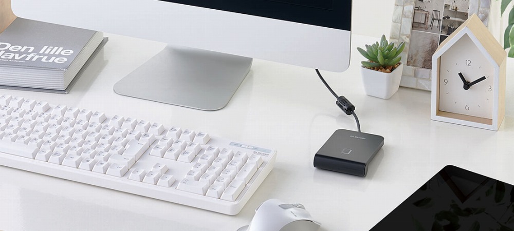 ISO�K�i�ɏ���������ڐG�^IC�J�[�h�̓ǂݎ�肪�\��IC�J�[�h���[�_���C�^