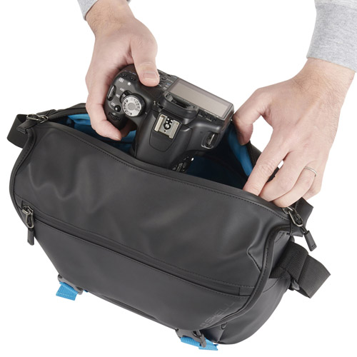 �f�����A�N�Z�X�ł���V�ʊJ����