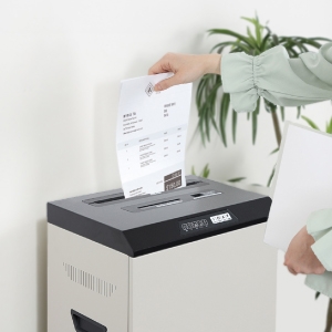 ��i�g�p���Ԃ����Ղ�60����