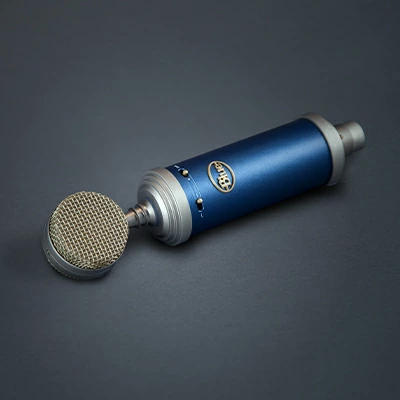 Blue�ɂ��J�X�^�����ꂽ�R���f���T�[�J�v�Z��