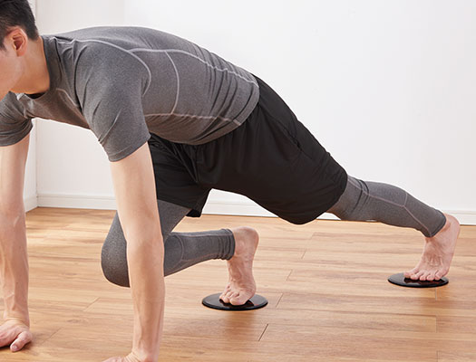 �S���t�ɓK���������g�̋ؗ͂��������邽�߂̃v���O�����ƃf�B�X�N�Ŕ򋗗��A�b�v��ڎw���܂��B