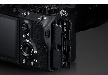 �v���̃��[�N�t���[�ɉ����鍂���M�����E���쐫�����^�{�f�B�ɋÏk