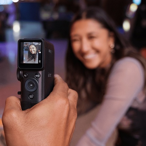 �`�F�L instax Evo Cinema ����B�e