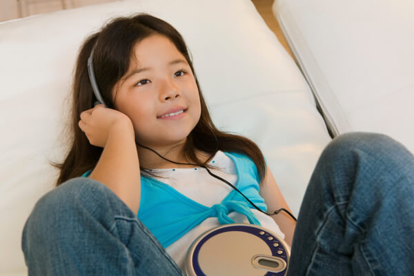 CDプレーヤーの選び方 搭載している機能に注目 速度調整やリピート機能