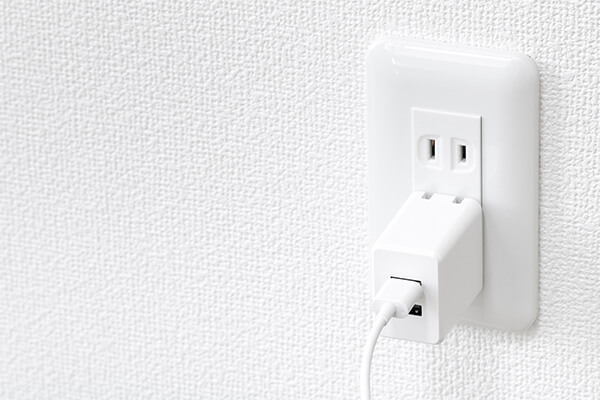 USB急速充電器の選び方 サイズや重さをチェック
