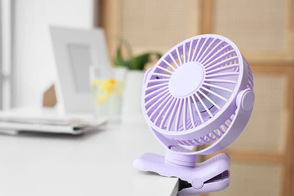 2026年】卓上扇風機のおすすめ10選 静音性に優れたモノも紹介