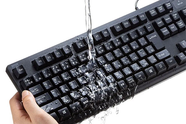 �L�[�{�[�h�̑I�ѕ� �g���₷���Ɋւ��|�C���g���`�F�b�N �ϋv���E�h�����ɗD�ꂽ���f����I�Ԃƈ��S