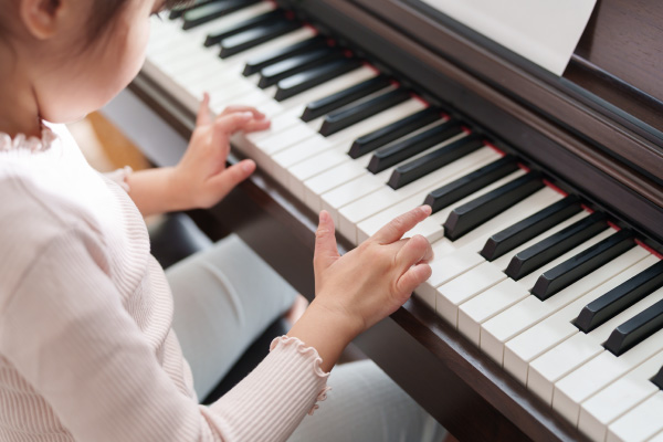 �d�q�s�A�m�Ƃ�