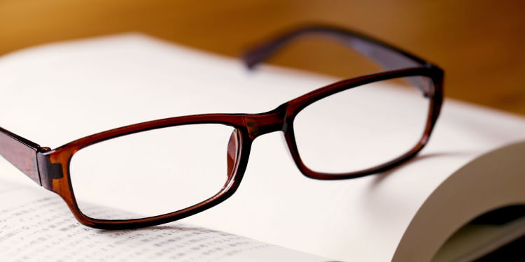老眼鏡のイメージ