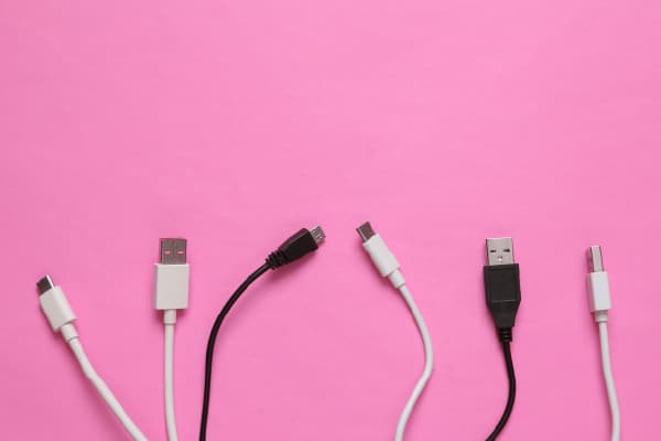 USB�P�[�u���̃C���[�W