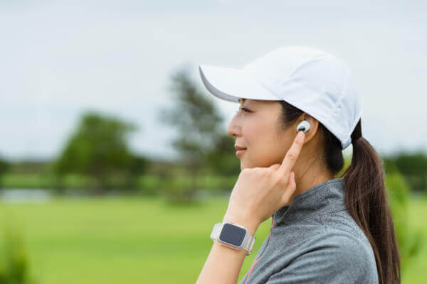 完全ワイヤレスイヤホンの選び方 操作性 イヤホン単体で操作できるかチェック